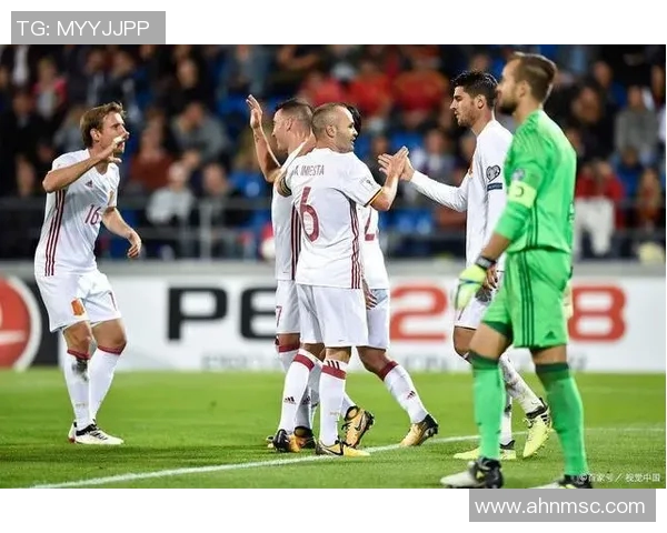 奥斯与鹿特丹斯巴达的激烈对决揭示了荷甲联赛的竞争魅力与球队实力的较量